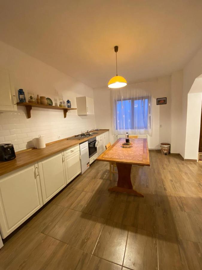 Casuta De La Munte Hotell Sfodea Exteriör bild