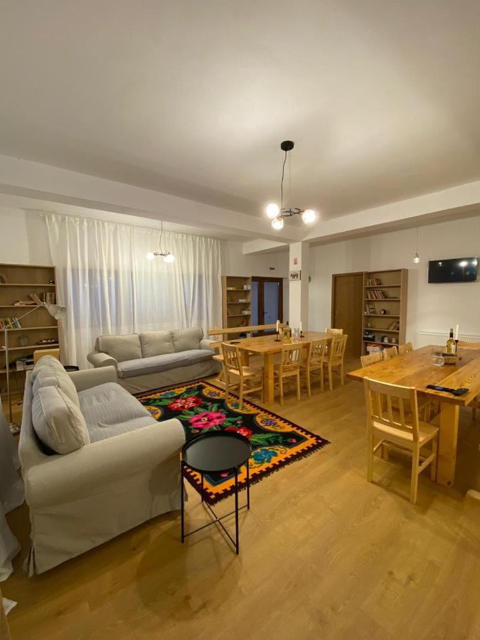 Casuta De La Munte Hotell Sfodea Exteriör bild