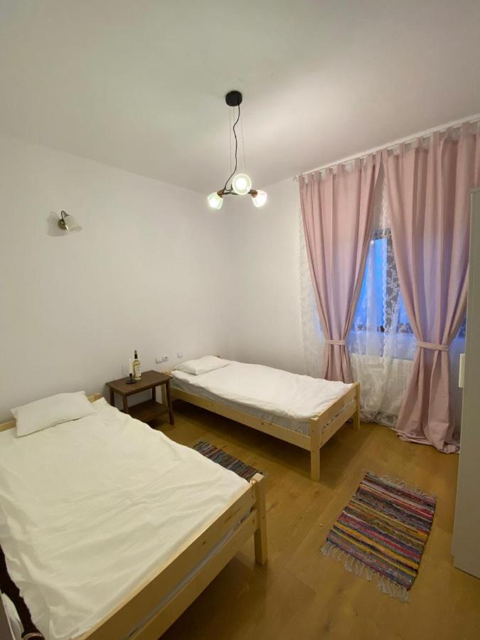 Casuta De La Munte Hotell Sfodea Exteriör bild